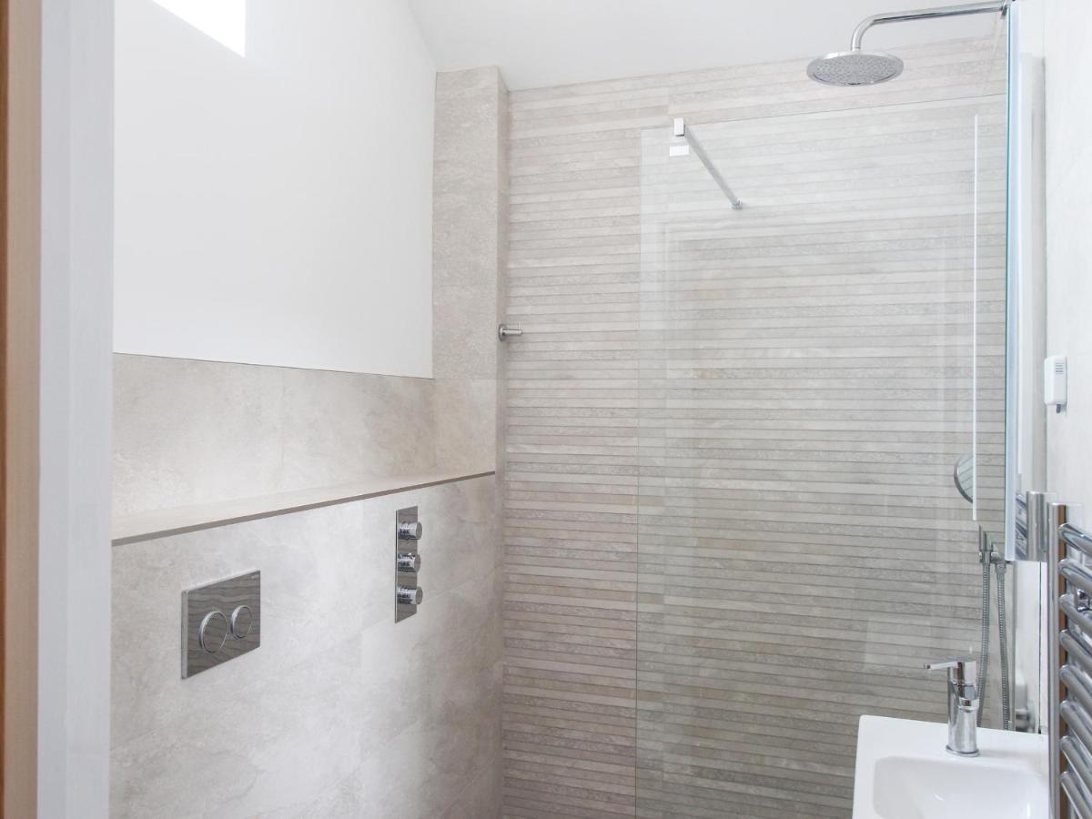 The Cosy Cowshed Villa Axminster Exterior photo